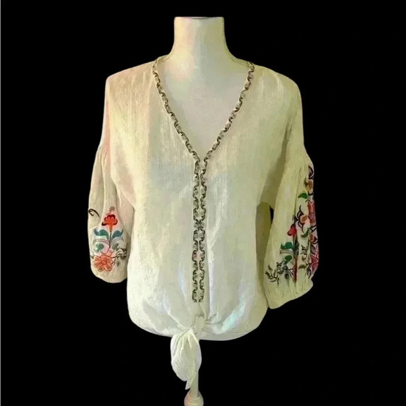 Max Studio blouse size Large. V neck white embroidered sleeves and neckline - Picture 1 of 15